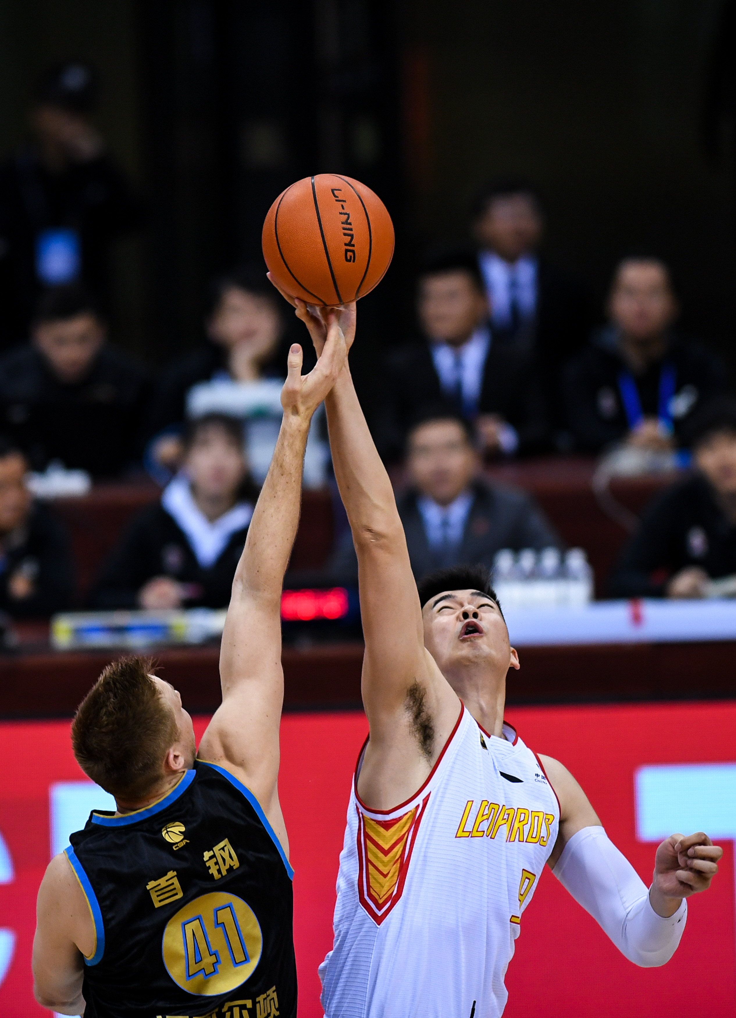 并用赛内暂 并用赛内暂